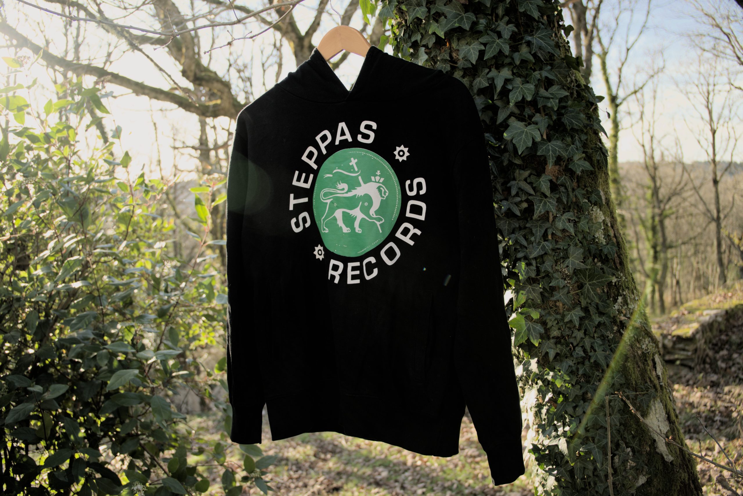 Steppas "Lion" Organic Hoodie (Men's/Unisex) [GREEN ON BLACK]