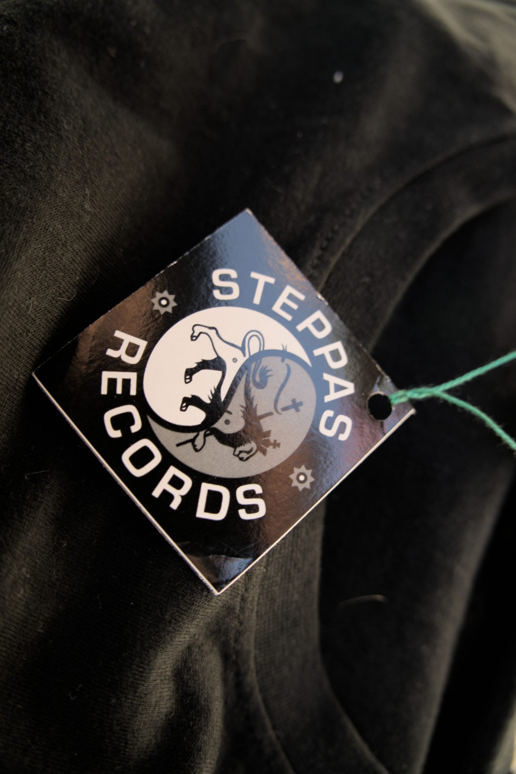 Steppas "Red-Yellow-Green" Organic Hoodie (Men's/Unisex) [BLACK]