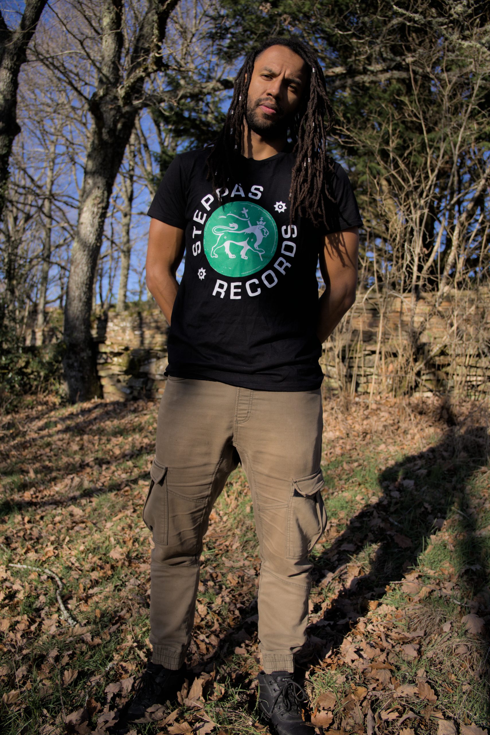 Steppas "Lion" Organic T-Shirt (Men's/Unisex) [GREEN ON BLACK]